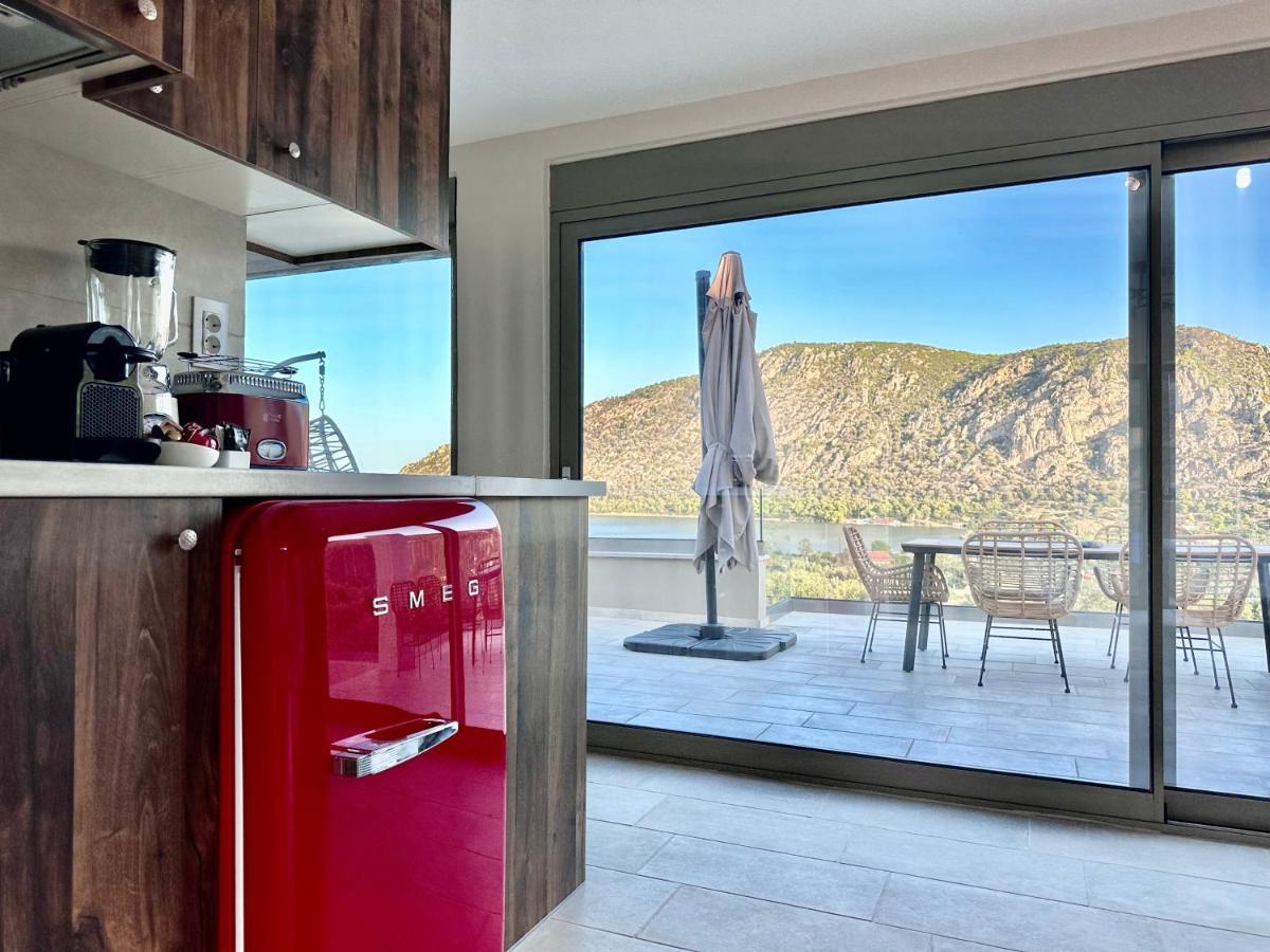 Topos Luxury Stay Heraion Loutráki Exterior photo