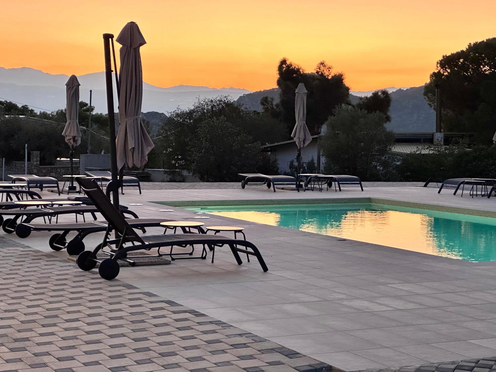 Topos Luxury Stay Heraion Loutráki Exterior photo
