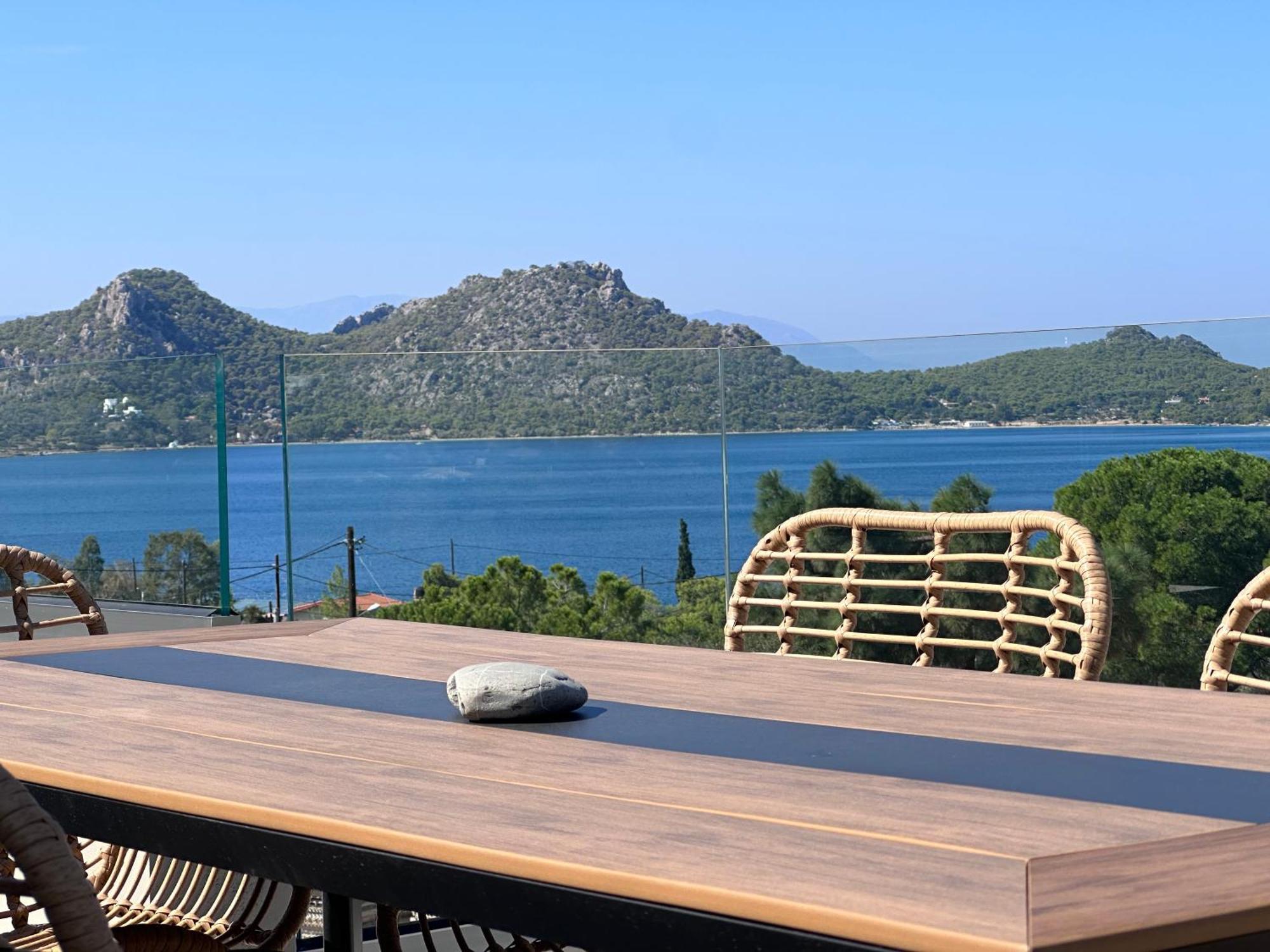 Topos Luxury Stay Heraion Loutráki Exterior photo