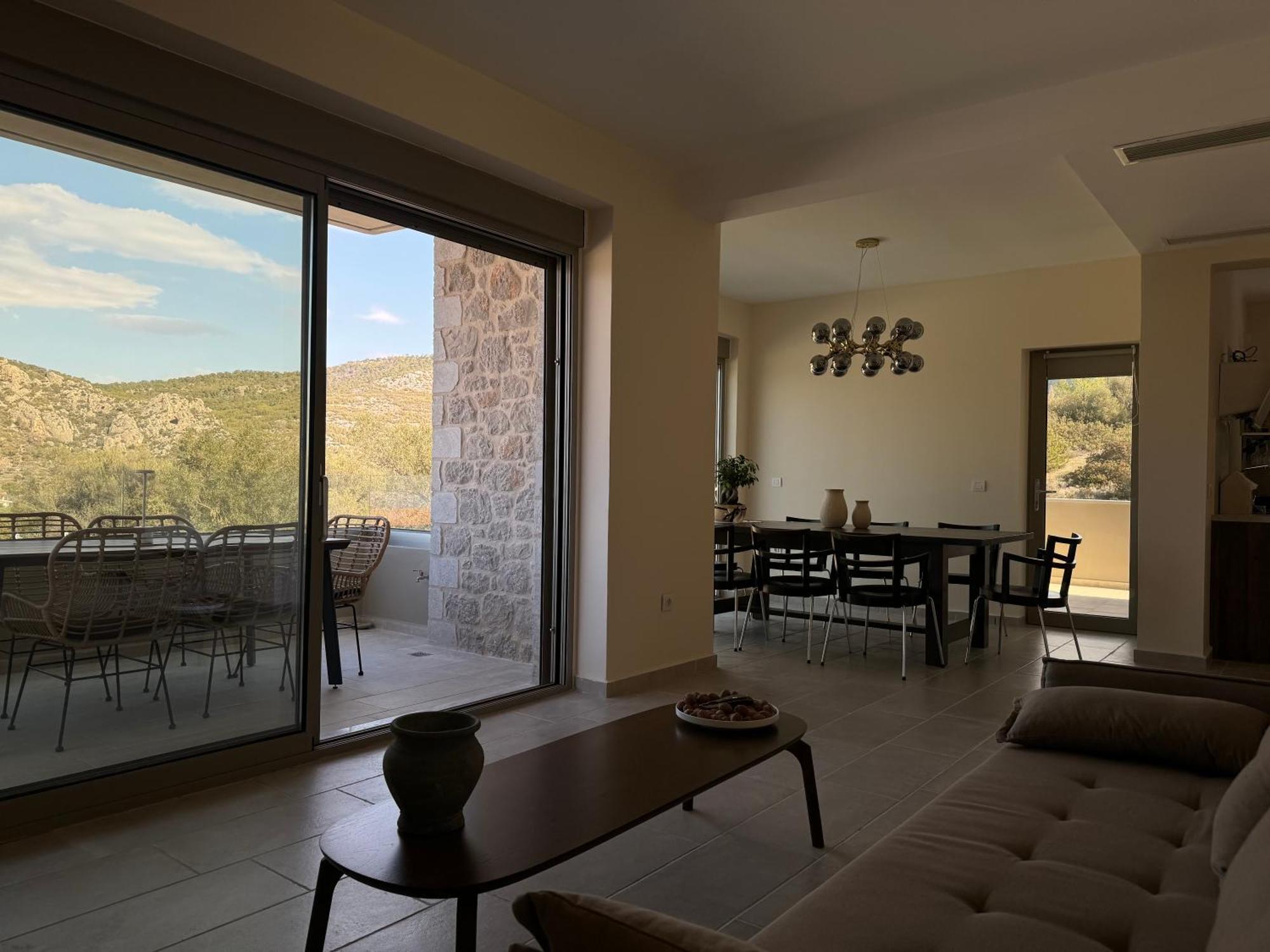 Topos Luxury Stay Heraion Loutráki Exterior photo
